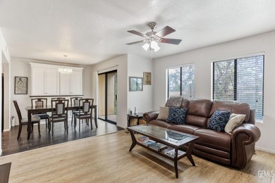 This 3 bedroom 2 bath home has views of the mountains and a - photo 10