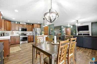 **** Sunday 6/21 Open House is cancelled per seller **** - photo 10