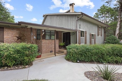 Discover a one-of-a-kind Lake Texoma retreat in the desirable - photo 4