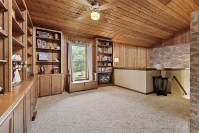 Discover a one-of-a-kind Lake Texoma retreat in the desirable - photo 9
