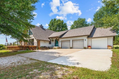 Lake Home For Sale in Shell Knob, Missouri