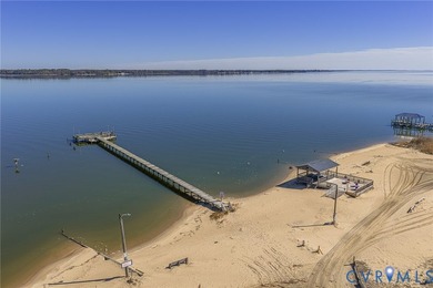 Renovated 4 Bedroom cottage in Rappahannock River Estates! Only - photo 9