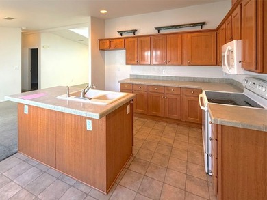 This spacious 3-bedroom, 2-bath manufactured home is full of - photo 15