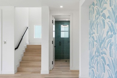 Introducing an extraordinary, newly constructed waterfront - photo 18