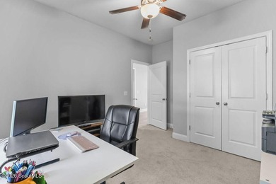 Welcome home! Built in 2021, this pristine residence perfectly - photo 18