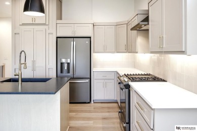 Susan Hawkins, M: , SusanHawkinsGroup,   - Exquisite Luxury