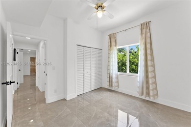 YOUR DREAM HOME AWAITS! Immerse in natural light in this 3/2 - photo 19
