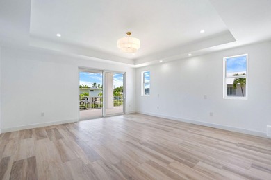 Introducing an extraordinary, newly constructed waterfront - photo 20