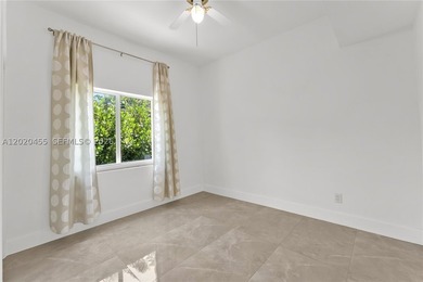 YOUR DREAM HOME AWAITS! Immerse in natural light in this 3/2 - photo 20