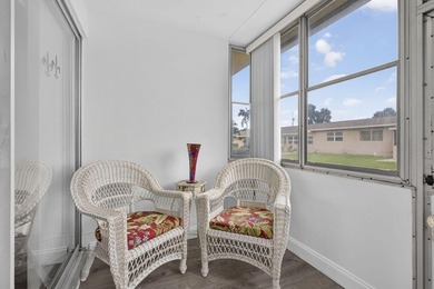 Welcome to this beautifully remodeled 2-bed, 2-bath villa - photo 32