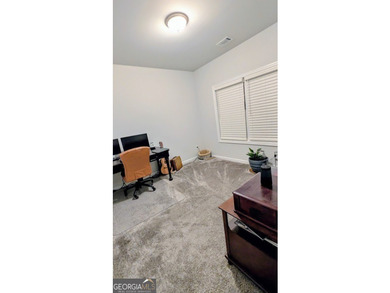 This spacious home features 5 bedrooms and 3 full bathrooms - photo 5