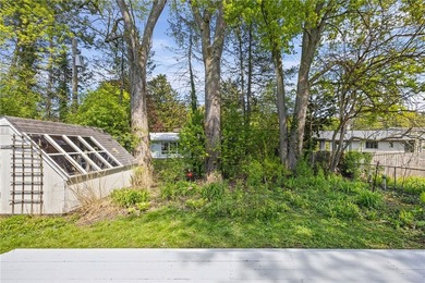 This Brighton Colonial is in a highly desirable neighborhood - photo 41