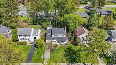 This Brighton Colonial is in a highly desirable neighborhood - photo 44