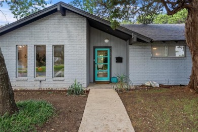 Lake Waco Home For Sale in Waco Texas