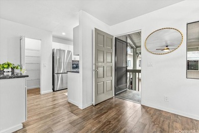 PRICE DROP TO $575k! Beautifully renovated upper floor townhome - photo 3