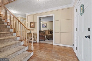 Welcome home to this exquisitely designed Classic Traditional - photo 7