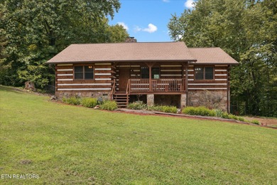 Fort Loudoun Lake Home For Sale in Knoxville Tennessee