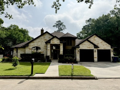 STUNNING Lake Livingston WATERFRONT! - photo 1
