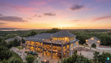 Discover a truly exceptional fully furnished, turn-key luxury - photo 2