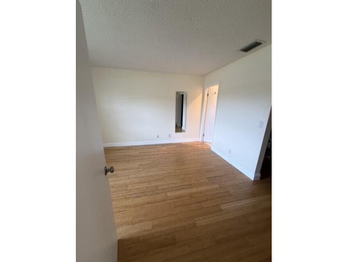 Beautiful all-ages condo in a prime central Boca Raton location - photo 19