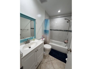Beautiful all-ages condo in a prime central Boca Raton location - photo 20