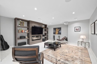 Open House Sun June 28 th 1-3 PM Quiet duplex style unit in the - photo 22