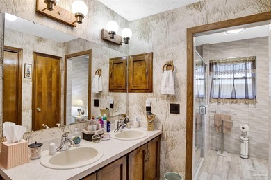 THIS IS MORE THAN A HOME - IT'S A PRIVATE COASTAL RETREAT - photo 34