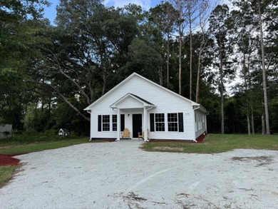 Lake Marion Home For Sale in Eutawville South Carolina