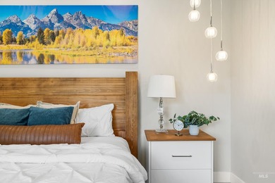 Experience refined living in this custom residence, thoughtfully - photo 22