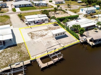 Large canal lot with a fast and easy out to Pine Island Sound. A - photo 1