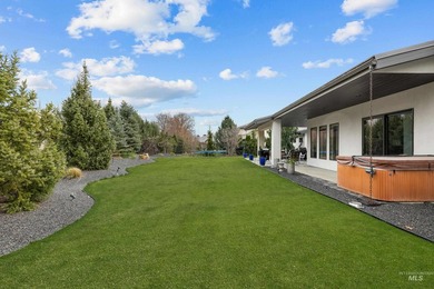 Experience refined living in this custom residence, thoughtfully - photo 35