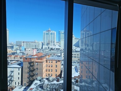 -approved Boardwalk condo with excellent rental potential! This - photo 1