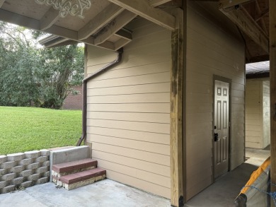 STUNNING Lake Livingston WATERFRONT! - photo 37