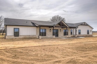 Stunning New Construction on 12+/- Acres in Windmill Farms - photo 6