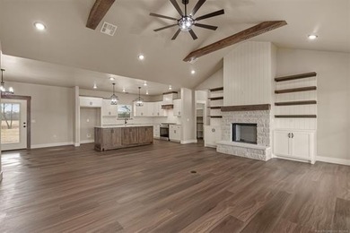 Stunning New Construction on 12+/- Acres in Windmill Farms - photo 10