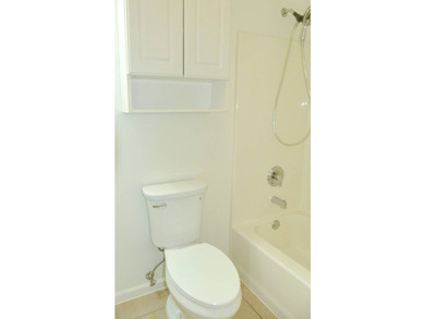 Charming CBS Home in King's Bay. Nestled in a vibrant and active - photo 13