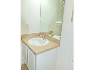 Charming CBS Home in King's Bay. Nestled in a vibrant and active - photo 14