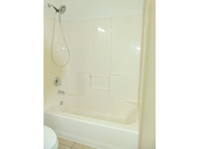 Charming CBS Home in King's Bay. Nestled in a vibrant and active - photo 15