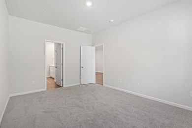 Two-story, three-bedroom, three-bathroom Glenville townhome with - photo 17