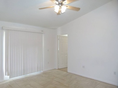 Charming CBS Home in King's Bay. Nestled in a vibrant and active - photo 17