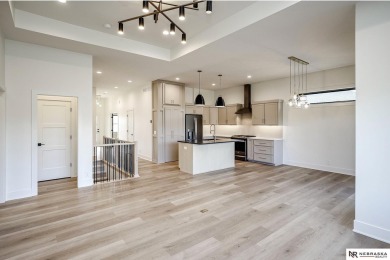 Susan Hawkins, M: , SusanHawkinsGroup,   - Exquisite Luxury