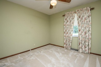 WALLPAPER REMOVED IN SELECT ROOMS AND FRESHLY PAINTED FOR A - photo 21