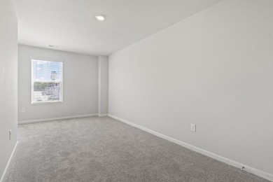 Two-story, three-bedroom, three-bathroom Glenville townhome with - photo 25