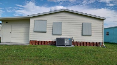 This charming 2-bedroom, 2-bath home offers everything you need - photo 5