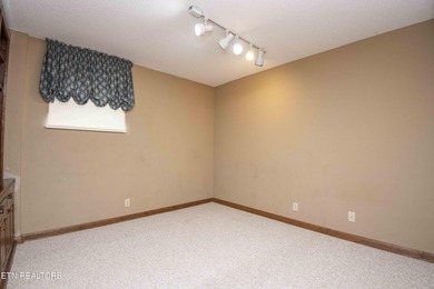 WALLPAPER REMOVED IN SELECT ROOMS AND FRESHLY PAINTED FOR A - photo 27