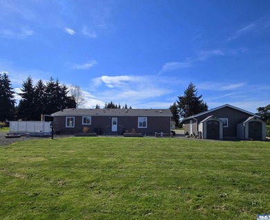 Enjoy a perfect blend of country serenity and modern convenience - photo 27