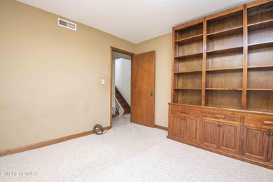 WALLPAPER REMOVED IN SELECT ROOMS AND FRESHLY PAINTED FOR A - photo 28