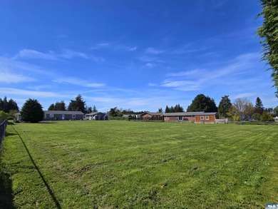Enjoy a perfect blend of country serenity and modern convenience - photo 28