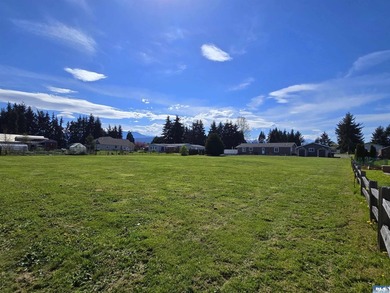 Enjoy a perfect blend of country serenity and modern convenience - photo 30