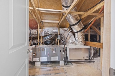 Two-story, three-bedroom, three-bathroom Glenville townhome with - photo 31
